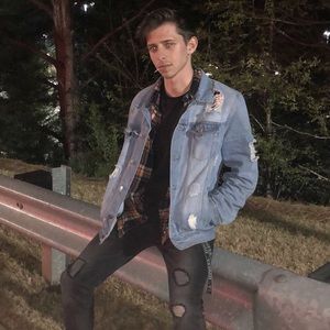 Meet your Posher, Brandon